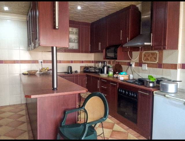 4 BEDROOM FREEHOLD FOR SALE IN WITPOORTJIE